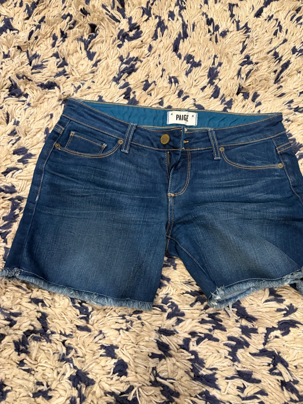 PAIGE Blue Denim Frayed Jimmy Jimmy Short Hem Shorts size 25